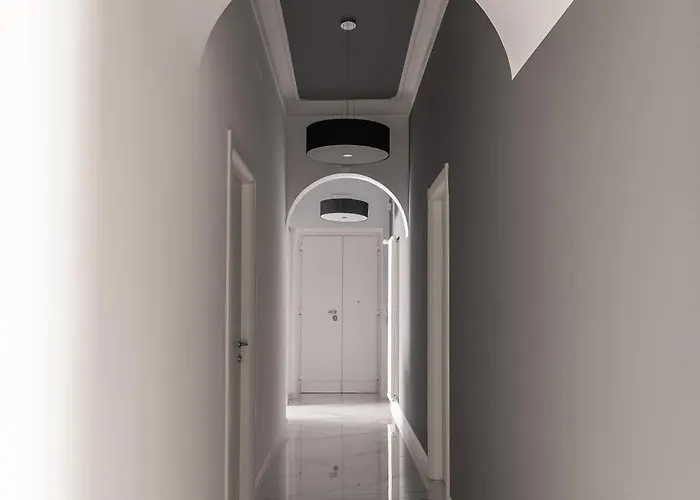 דירה Iflat New Spacious & Classy In Monti רומא