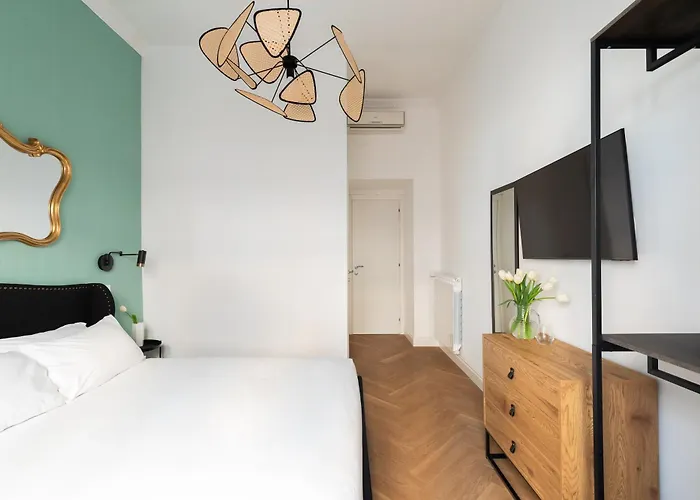 Iflat New Spacious & Classy In Monti רומא