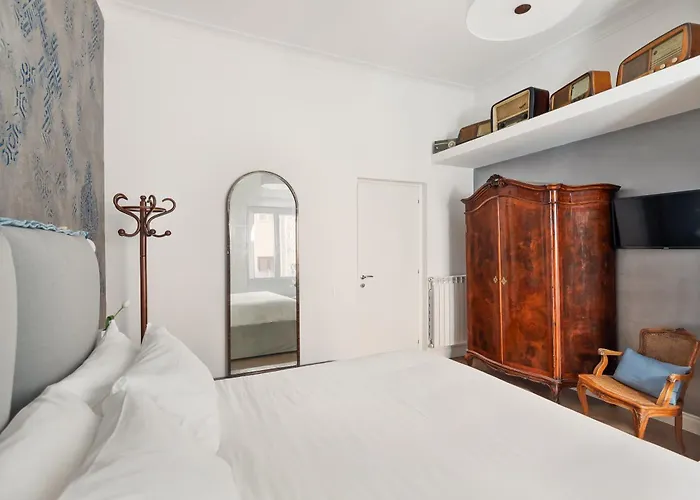 Iflat New Spacious & Classy In Monti דירה *