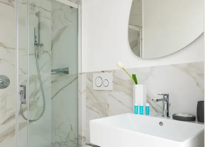 Iflat New Spacious & Classy In Monti רומא