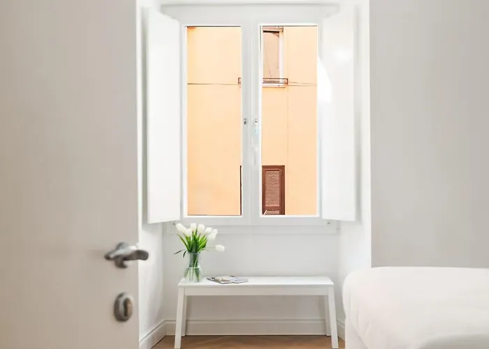 Iflat New Spacious & Classy In Monti * רומא