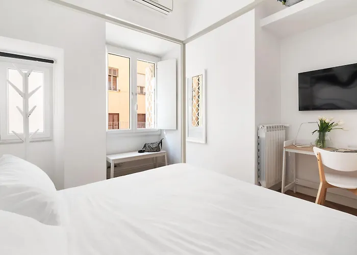 דירה Iflat New Spacious & Classy In Monti רומא